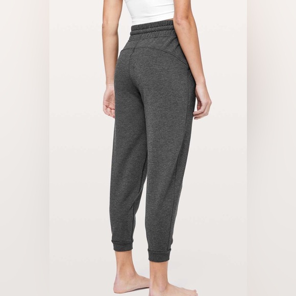 Lululemon Gray At My Leisure Jogger hr 8 - Picture 2 of 9